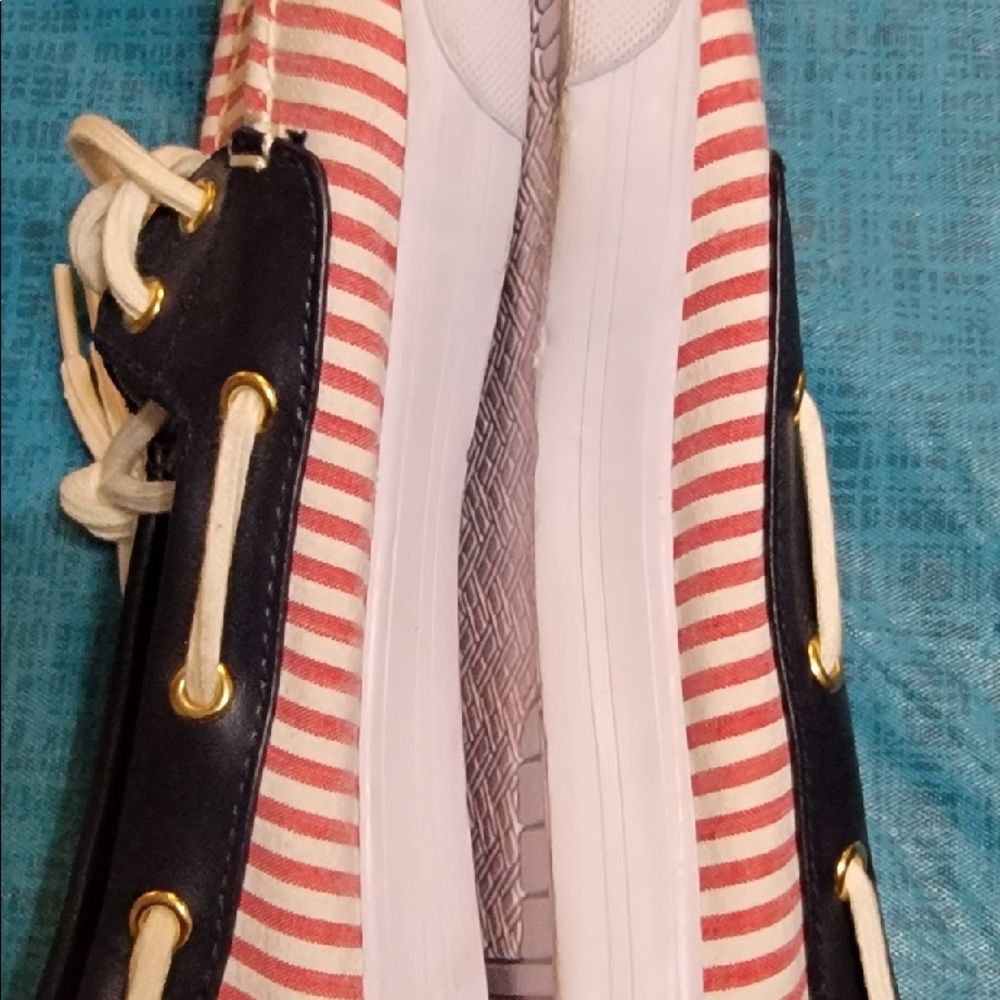 Tommy Hilfiger  Boat shoes striped red on toe and blue on side of shoe